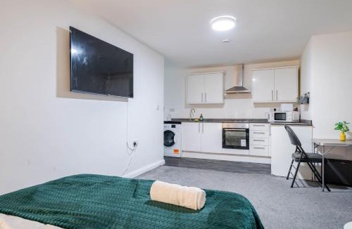 Ilkeston Apartment | Studio Apartment Fully Equipeed with WiFi and Netflix