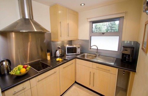 Carnforth Apartment | Studio Apartment | Lakeside Resort | Sleeps 2