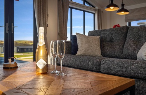 Penally Apartment | Studio flat ∙ 2 bedrooms ∙ 4 guests