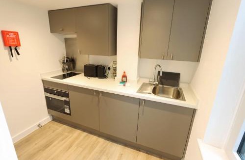 Bristol Floating Harbour Apartment | Studio Flat Close to Queen Square - Flat 3A