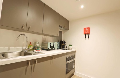 Bristol Floating Harbour Apartment | Studio Flat Close to Queen Square - Flat 4A