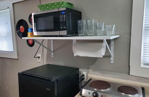 Core Creek Apartment | Studio-:Now Lower prices! Bring your boat for summer and fall fishing