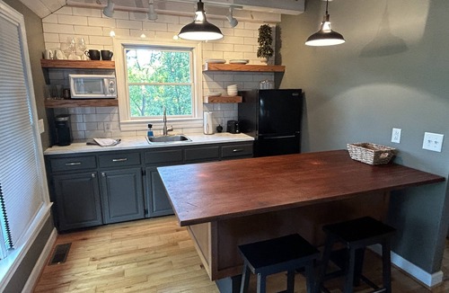 Jonesville Apartment | Studio Rental in Elkin, Yadkin Valley Wine Region