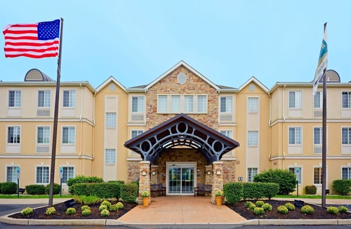Cranbury Apartment | Studio Suite w/Kitchen | Free Breakfast Buffet!