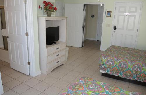 Calabash Apartment | Studio Villa 2607L with Golf Course