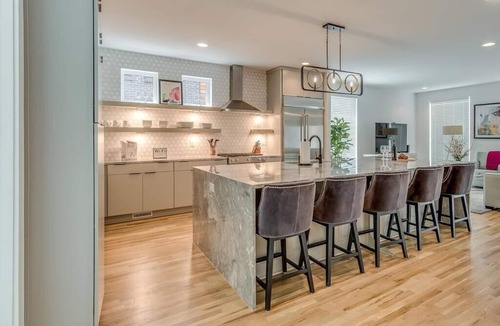 Nashville Apartment | Stunner on Delaware/City Views/2 Rftop Decks