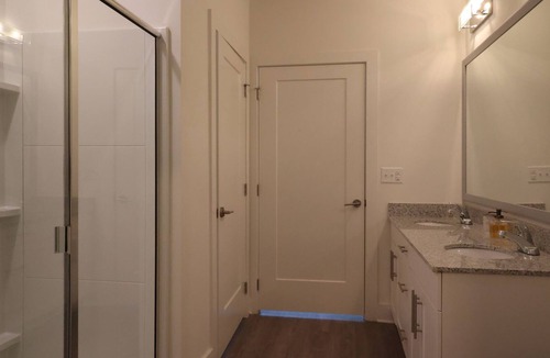 Charlotte Apartment | STUNNING 1BR with (EV) Charging Stations