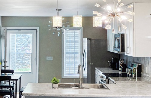 Winston - Salem House | Stunning 3-bedroom house near The Coliseum & Downtown