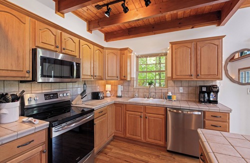 Waynesville Cabin | Stunning 3 Bedroom 2.5 Bath 2 Story A Frame Cabin, Paved Access, Views, WIFI