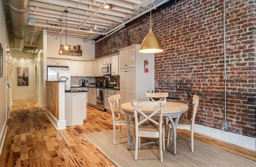 Civil Rights Historic District Apartment | STUNNING 5★ LARGE Loft Downtown w/Indoor Parking