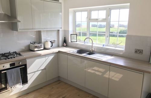 Ferring Apartment | Stunning Beachfront Apartment on Ferring beach