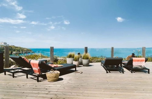Newquay City Centre House | Stunning clifftop 5 bedroom luxury house with outstanding ocean views