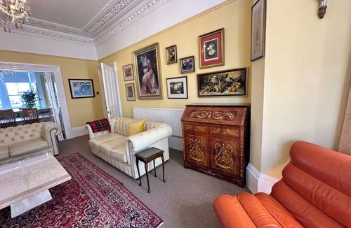 Bristol Apartment | Stunning exclusive apartment in Clifton, Bristol, UK 2 bedrooms 6 beds 2 baths