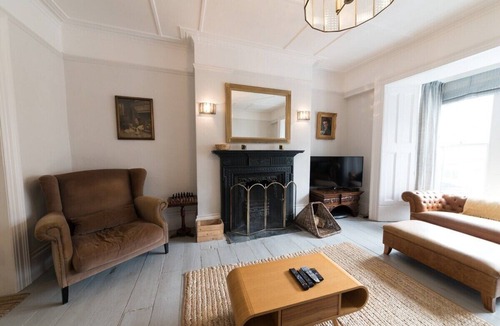 St Leonards-On-Sea House | Stunning Grade II listed house with sea views
