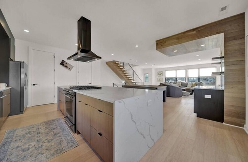 Charlotte House | Stunning Home with Pool, Outdoor Kitchen Rooftop,BBQ