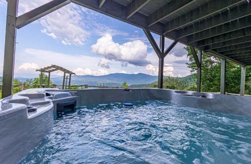 Bryson City House | Stunning mtn. views! 4br with all the amenities! - VISTA VIBES-
