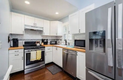 Gastonia House | Stunning renovated historic home with in-law apt