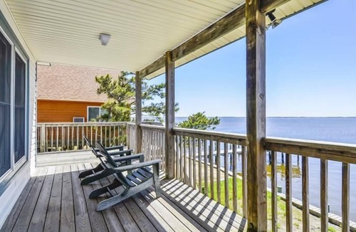 Nags Head House | Stunning sound and sunset views in Nags Head!