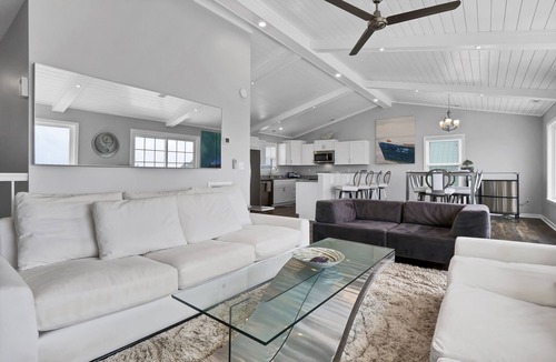 Surf City House | Stunning Sunset Water Views
