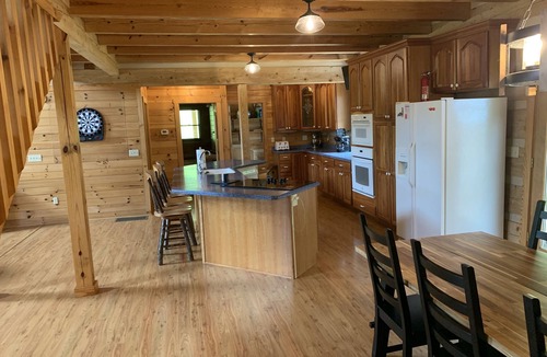 Bakersville House | Stunning Views, 4Bd/4Ba Spacious Home between Asheville & Boone
