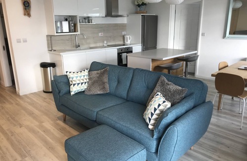 Mortehoe Apartment | Stunning views from large balcony and modern beautiful contemporary apartment