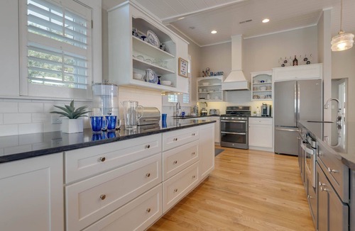 Corolla Light House | Stunning Views With Pool, Family Room, Resort Perks