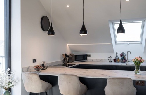 The Lizard House | Stunning villa for 12 people with WIFI, pets allowed and parking