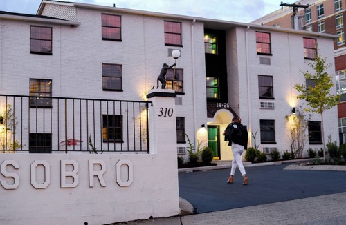 Rutledge Hill House | Stylish 1BR Suite + Walkable Downtown Nashville | SoBro Guest House #17