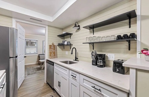 Palmetto Dunes Cottage | Stylish 2BR Townhome Near Bradley Beach + Pool