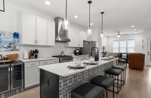 Plaza Midwood House | Stylish 4 story townhome - in the heart of Charlotte