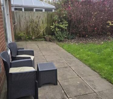 Solihull House | Stylish 5-Bed Solihull Stay Near NEC & Airport
