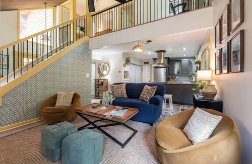 Fletcher Cabin | Stylish Cabin-BlackstoneGrill-Workspace w/Monitor and King-Bed on Main