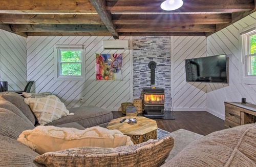 Fairview House | Stylish Fairview Farmhouse Deck and Wishing Well!