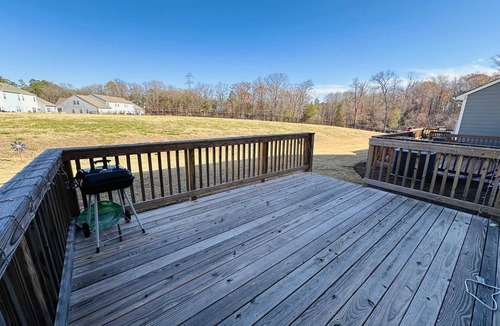 Charlotte House | Stylish Townhouse Retreat in Peaceful Harrisburg