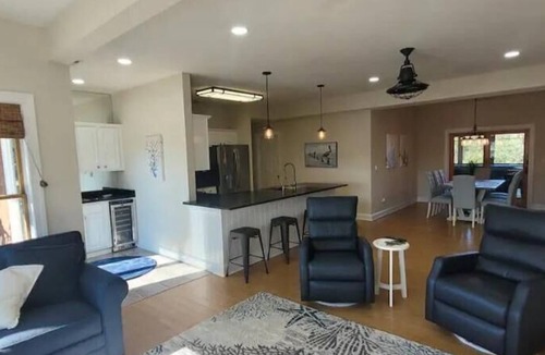 Manteo Condo | Stylish Waterfront/Marina Condo