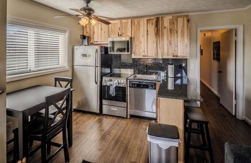 Sugar Mountain Condo | Sugar Mountain One Bedroom Walk to Slopes