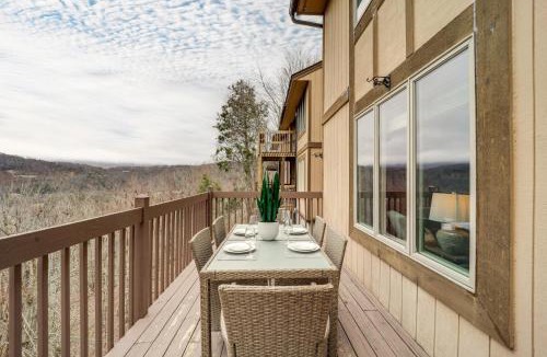 Sugar Mountain House | Sugar Mtn Townhome with Hot Tub Sugarcane Chalet