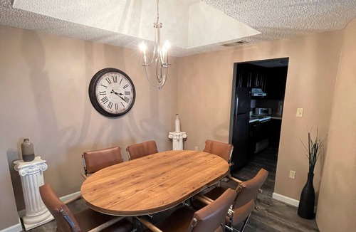 Sugar Mountain Condo | Sugar Top 2805 on 8th floor features slope views. Rented by Sugar Mtn Lodging