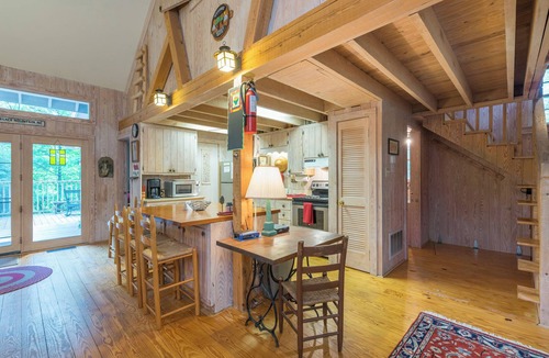 Ridgecrest House | Sugarhaus | Deck, Gas Grill & 5 Min. to Downtown Black Mtn!