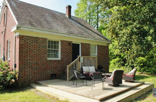 Littleton House | Suite Retreat - 3 Bed Traveler's Cottage w/Office