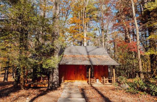 Saluda House | Summer Breeze cabin at Cabin Fever in NC