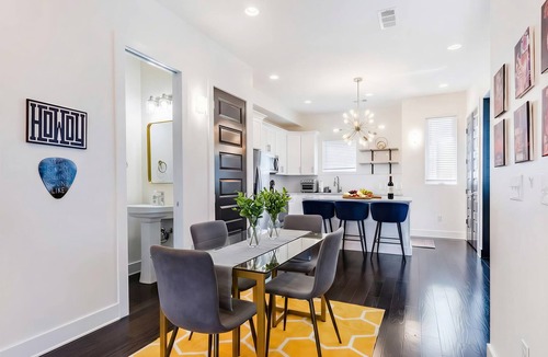 Hadley - Washington House | Summer rooftop deck, patio lounge, skyline views near Broadway
