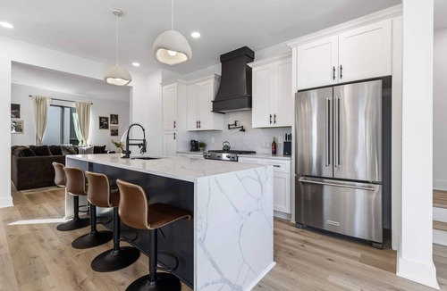 Hurwood Heights House | Summer rooftop hot tubs, sauna, game rooms near Geodis Park & Broadway