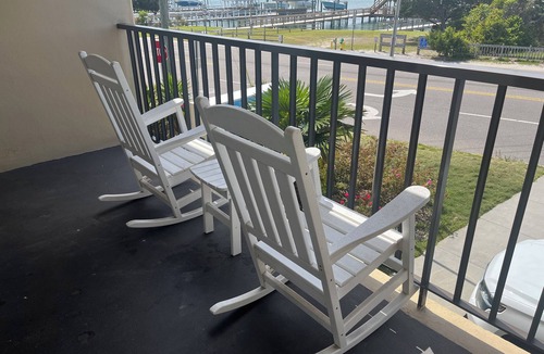 Wrightsville Beach Condo | Summer Sands Surf Dog Room 102