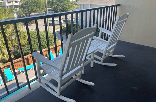 Wrightsville Beach Condo | Summer Sands Playa de los Paws Room 307