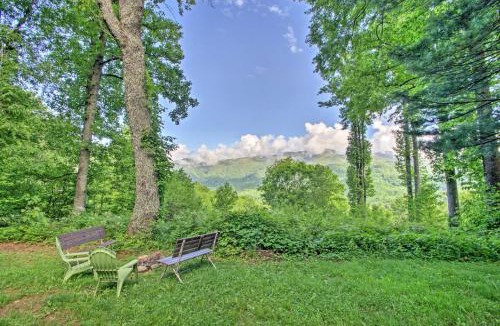 Balsam House | Summit Splendor Smoky Mountain Cabin with Fire Pit