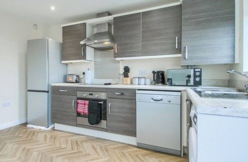 Sunderland Apartment | Sunderland Haven: Modern 4-Bedroom Family Retreat