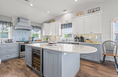 Duck House | Sunkissed OBX Luxury, 6 bedroom, Elevator, Pool, Hot tub in Duck. SALE/PROMOTION