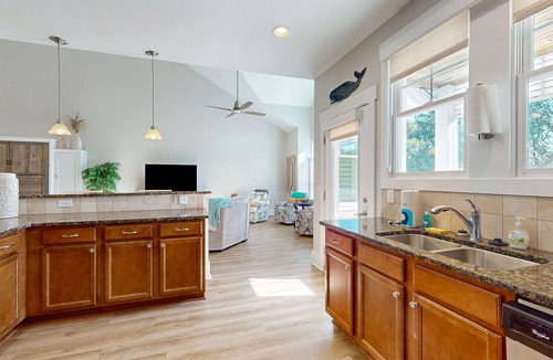 St. James Condo | Sunny condo near beach & Intracoastal with outdoor pool, balcony, washer/dryer