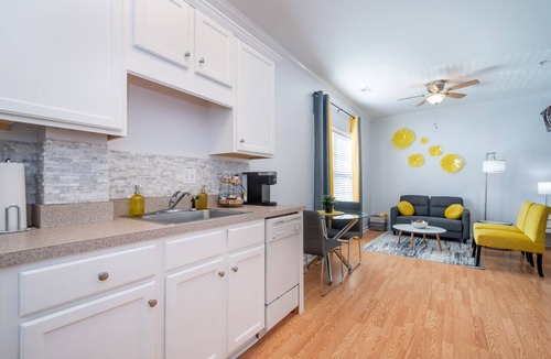 Concord Condo | Sunny Daze · Sunny Daze- Chic condo close to NASCAR